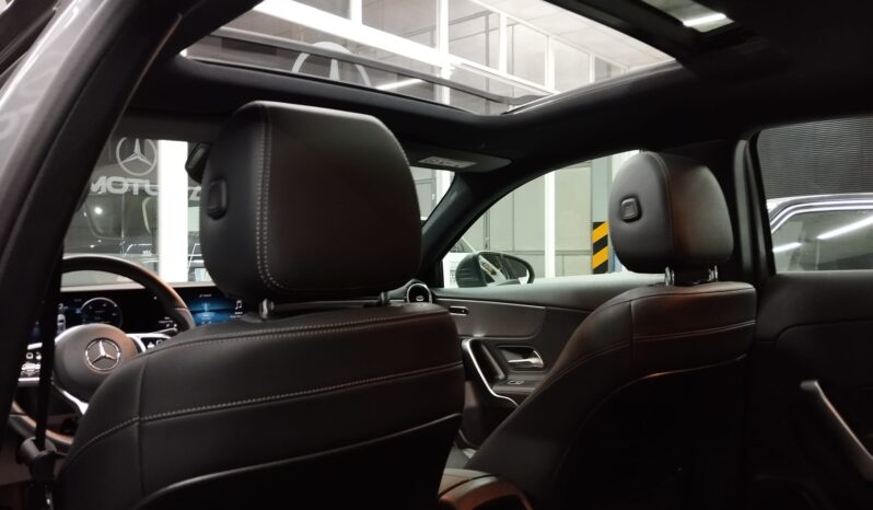 
								Mercedes Benz A200d progressive full									